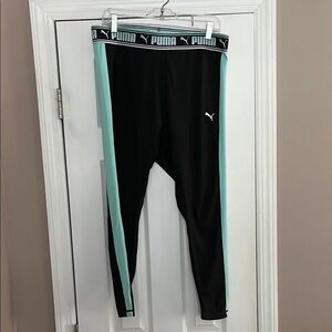 Puma ladies Leggings in Black and Mint